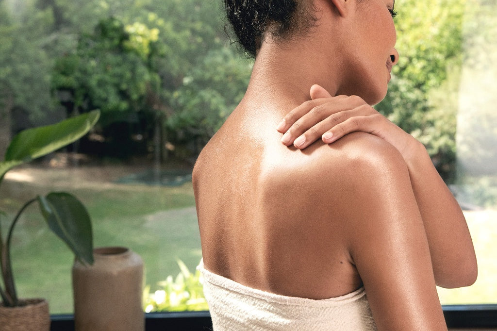 Unique Essence : Floral Ritual Massage Oil